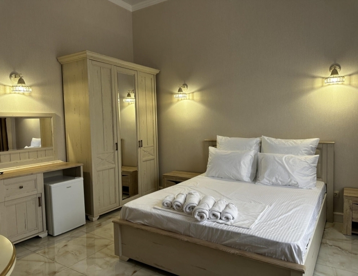 Номер люкс премиум №1 - Отель «Луман Ихан» Сухум