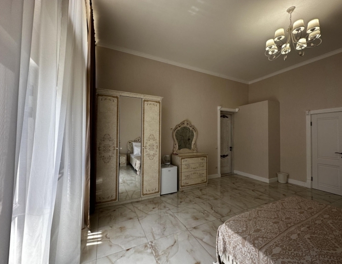 Номер люкс премиум №2 - Отель «Луман Ихан» Сухум