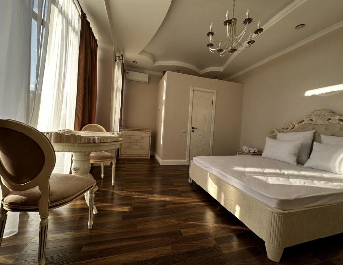 Номер люкс премиум №5 - Отель «Луман Ихан» Сухум